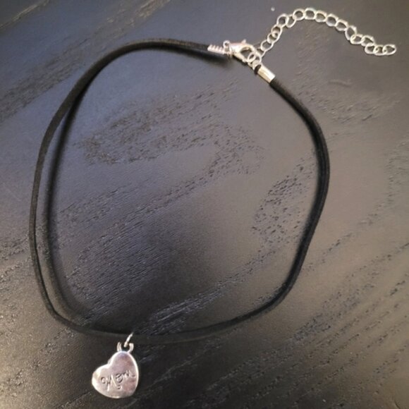 2 for $16! Mom Heart Charm Choker Necklace - Picture 2 of 3